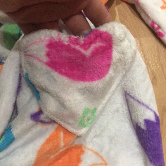 Girls Robe 🌸🌼🧚🏼‍♀️ - Picture 3 of 9